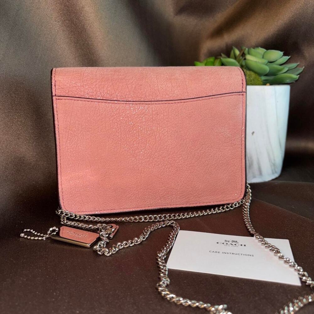 Coach pink leather crossbody bag excellent condition - Picture 5 of 6